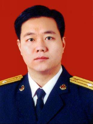 交易犹如走钢丝<strong></p>
<p>期货杠杆</strong>！10年期市老兵的夺冠路不轻松