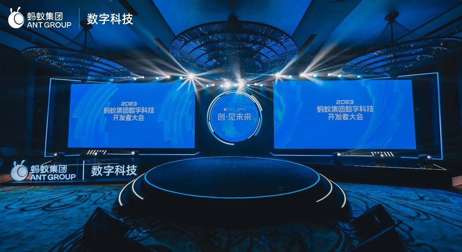 圆桌｜人工智能会带来极化时代<strong></p>
<p>比特币合约</strong>，Web3.0负责守住底线