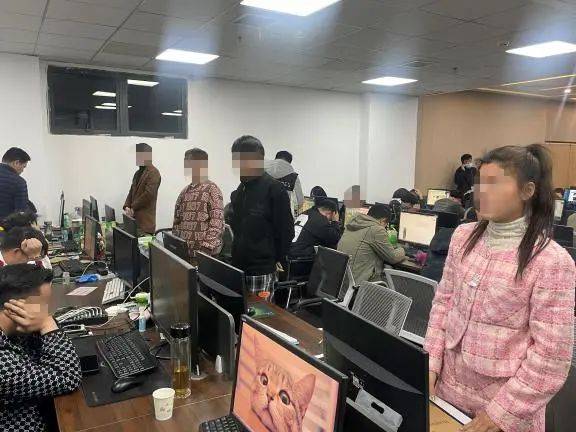 刑拘82人<strong></p>
<p>挖比特币</strong>！武汉警方市区联手端掉“杀猪盘”窝点