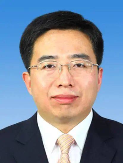 上海一区长卸任<strong></p>
<p>证券书</strong>，新职务已明确