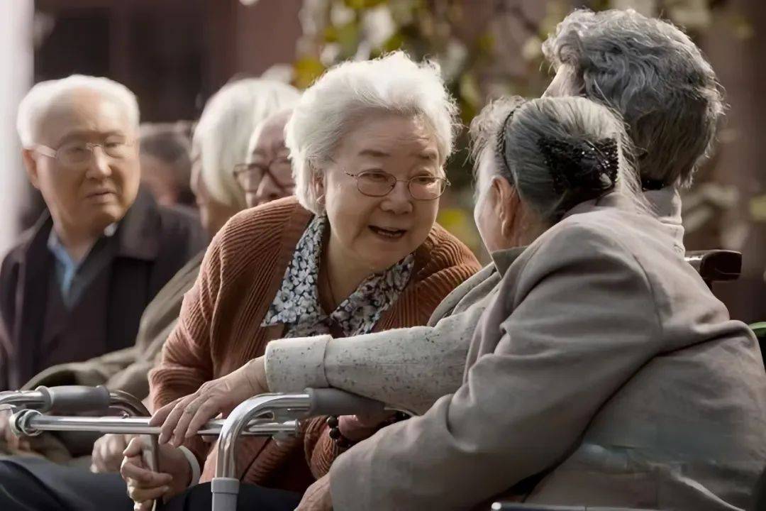 盼着退休的年轻人<strong></p>
<p>证券书</strong>，提前30年看养老院