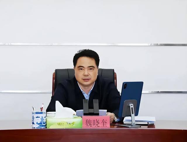 卸任市委书记3天后<strong></p>
<p>资本证券</strong>，55岁的他任省政府党组成员！