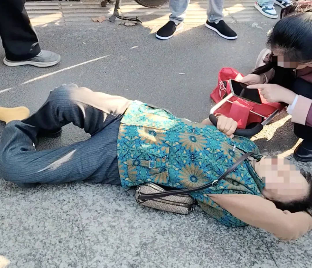 91.5万元打300头野猪<strong></p>
<p>证券之星</strong>，南京一企业中标后弃标，知情人：人手不够