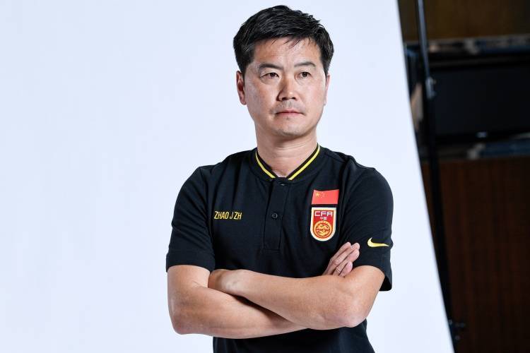 肇俊哲谈小奥斯卡：他太适合踢泰国新加坡<strong></p>
<p>东证券</strong>，能否赶上世预赛不好说
