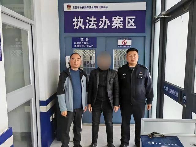 业主群对骂半小时<strong></p>
<p>东证券</strong>，这是“堵车”还是赌气？