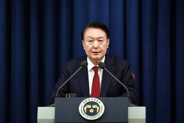 尹锡悦总统府<strong></p>
<p>郑州证券</strong>，被扣押搜查