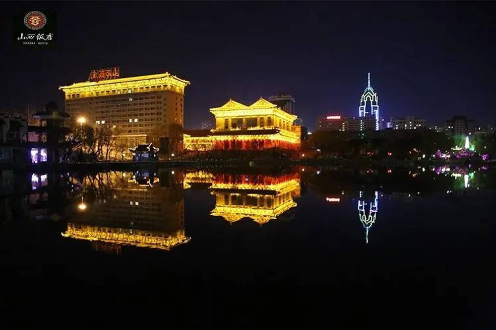 山西饭店上热搜<strong></p>
<p>证券资管</strong>！网友：啥？你们平时都搁这儿吃饭？