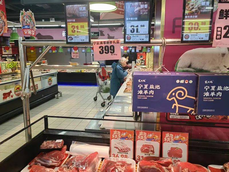 一头肉牛平均亏损1600元以上！牛肉价格跌至年内新低<strong></p>
<p>证券公司电话</strong>，今年有望反弹