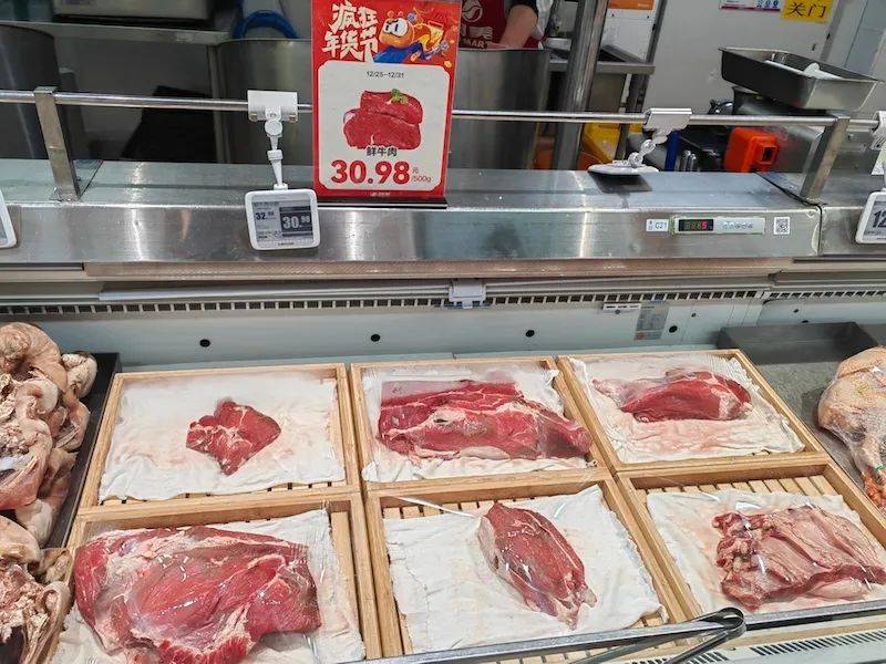 一头肉牛平均亏损1600元以上！牛肉价格跌至年内新低<strong></p>
<p>证券公司电话</strong>，今年有望反弹
