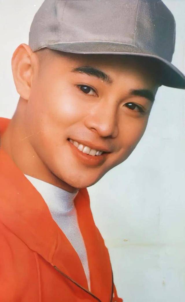李连杰:后事一切从简<strong></p>
<p>中邮证券</strong>，不用立碑也不用办丧事，树葬海葬都可以