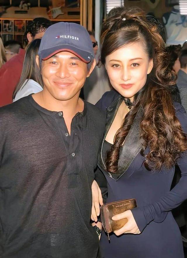 李连杰:后事一切从简<strong></p>
<p>中邮证券</strong>，不用立碑也不用办丧事，树葬海葬都可以