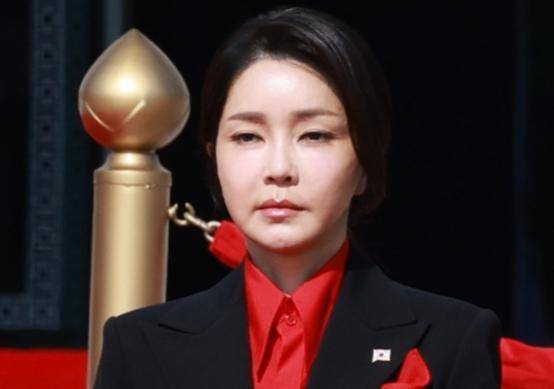 韩媒：韩国淑明女子大学初步判定<strong></p>
<p>证券信托</strong>，金建希硕士论文存在抄袭