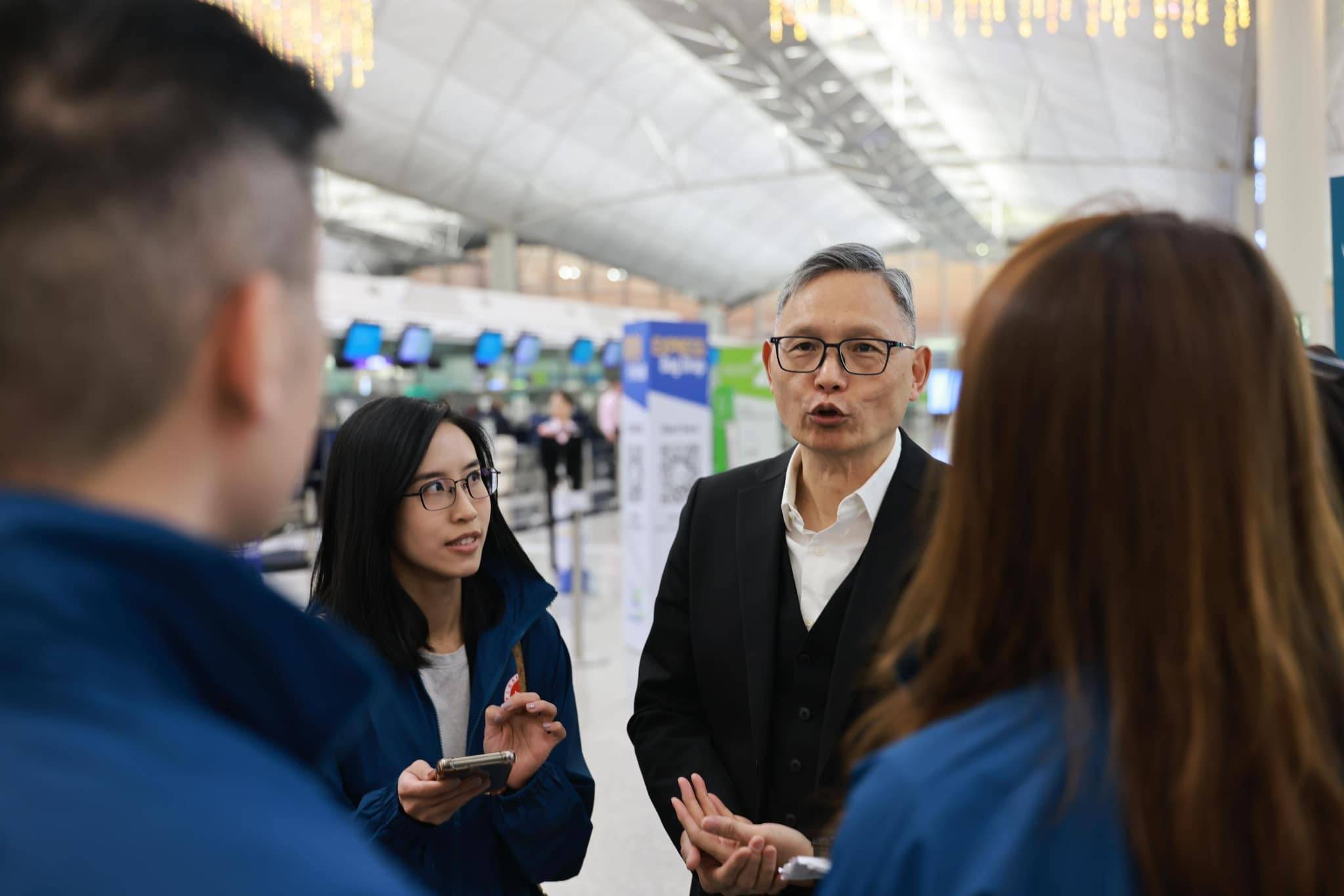 仍有12名港人被困缅甸<strong></p>
<p>证券律师</strong>，香港派专责小组前往泰国跟进