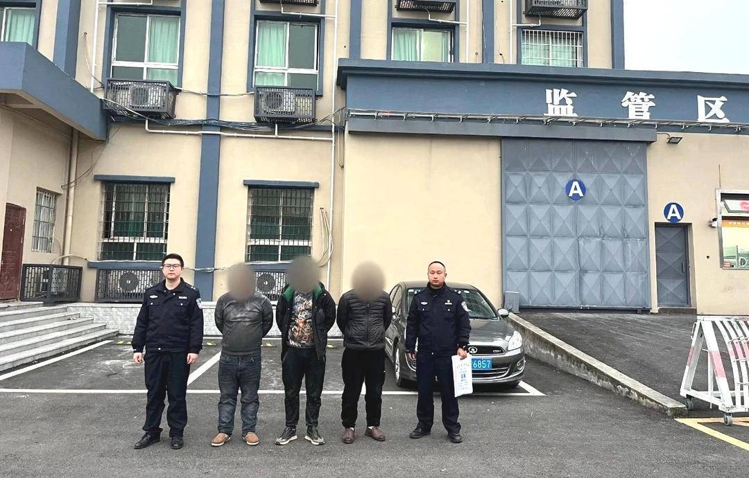 嫌钓鱼太慢<strong></p>
<p>证券回购</strong>，凌晨直接下湖捕鱼400多斤，3名男子涉嫌盗窃罪被抓