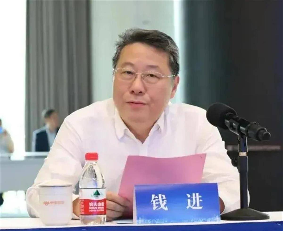 极目政情|长期赌博、财迷心窍<strong></p>
<p>证券的风险</strong>，3700亿安徽省重量级投资集团原副总经理被开除党籍