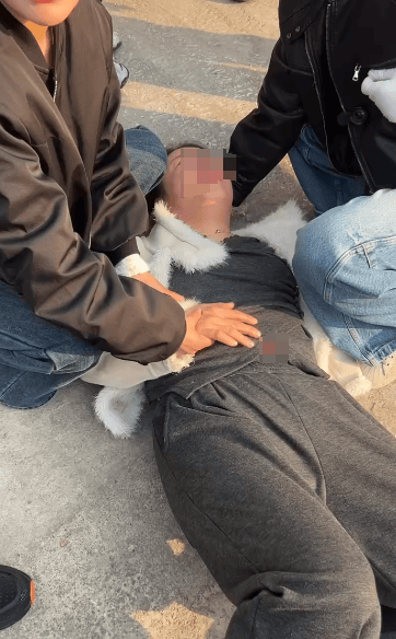 山东一单亲妈妈直播间阻止网友辱骂“唐宝”少年遭上门殴打<strong></p>
<p>证券开户</strong>，警方：已受理案件，正调查