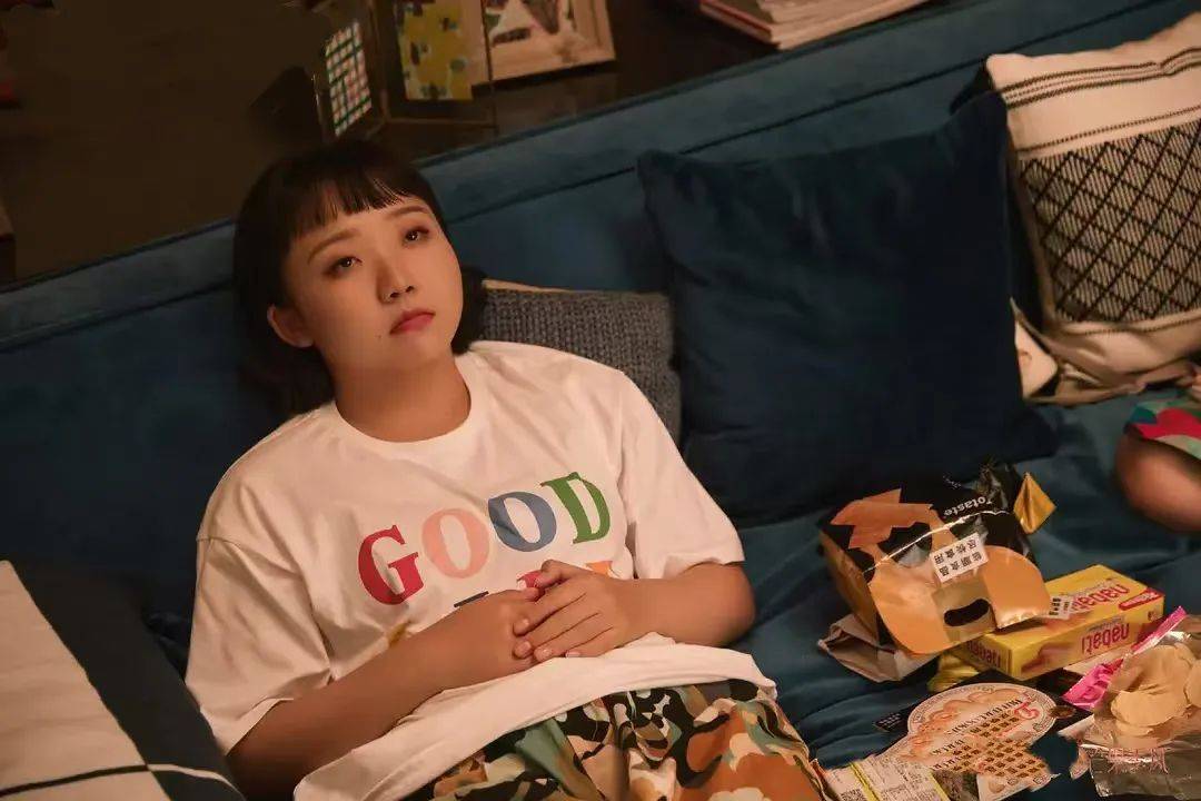 一个月只花30元<strong></p>
<p>证券估值</strong>，985毕业生挤满躺平赛道