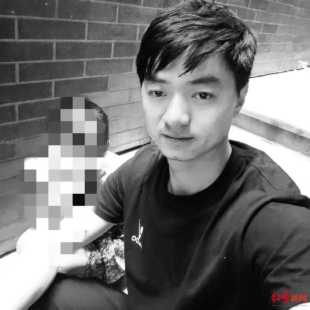 “小杨哥”病逝<strong></p>
<p>证券从业基金</strong>，年仅33岁！
