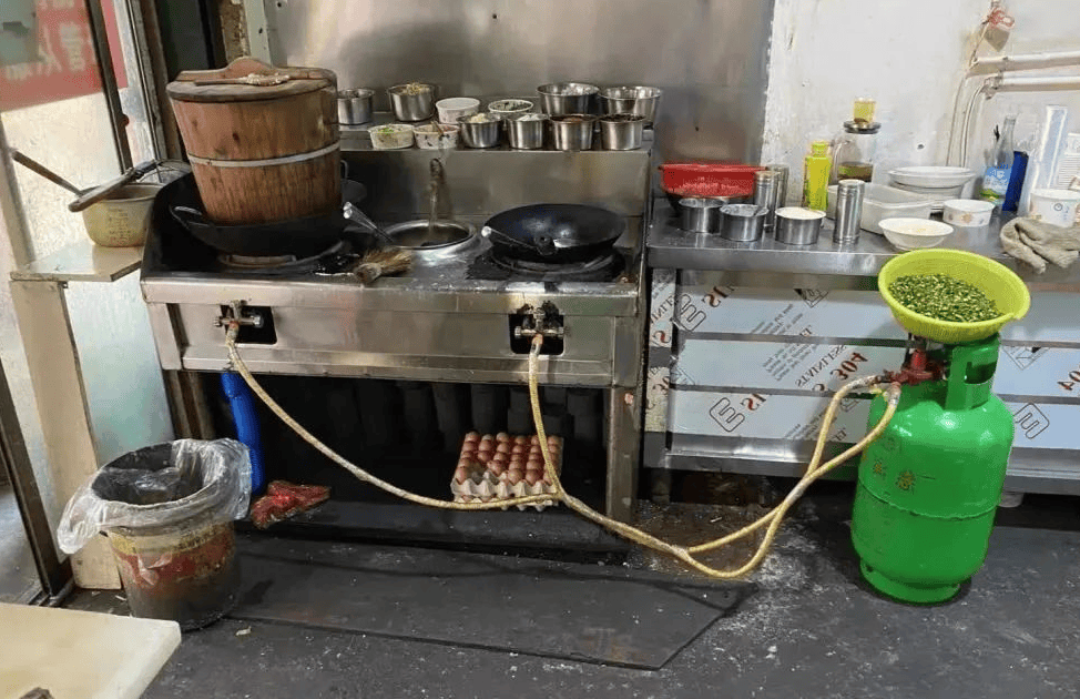 餐饮店老板注意<strong></p>
<p>建设证券</strong>！这些消防安全隐患需警惕→