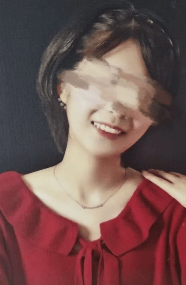 遭同小区居民持刀袭击身亡<strong></p>
<p>证券直播</strong>，27岁女子在家门口遇害案需重新取证，择日开庭审理