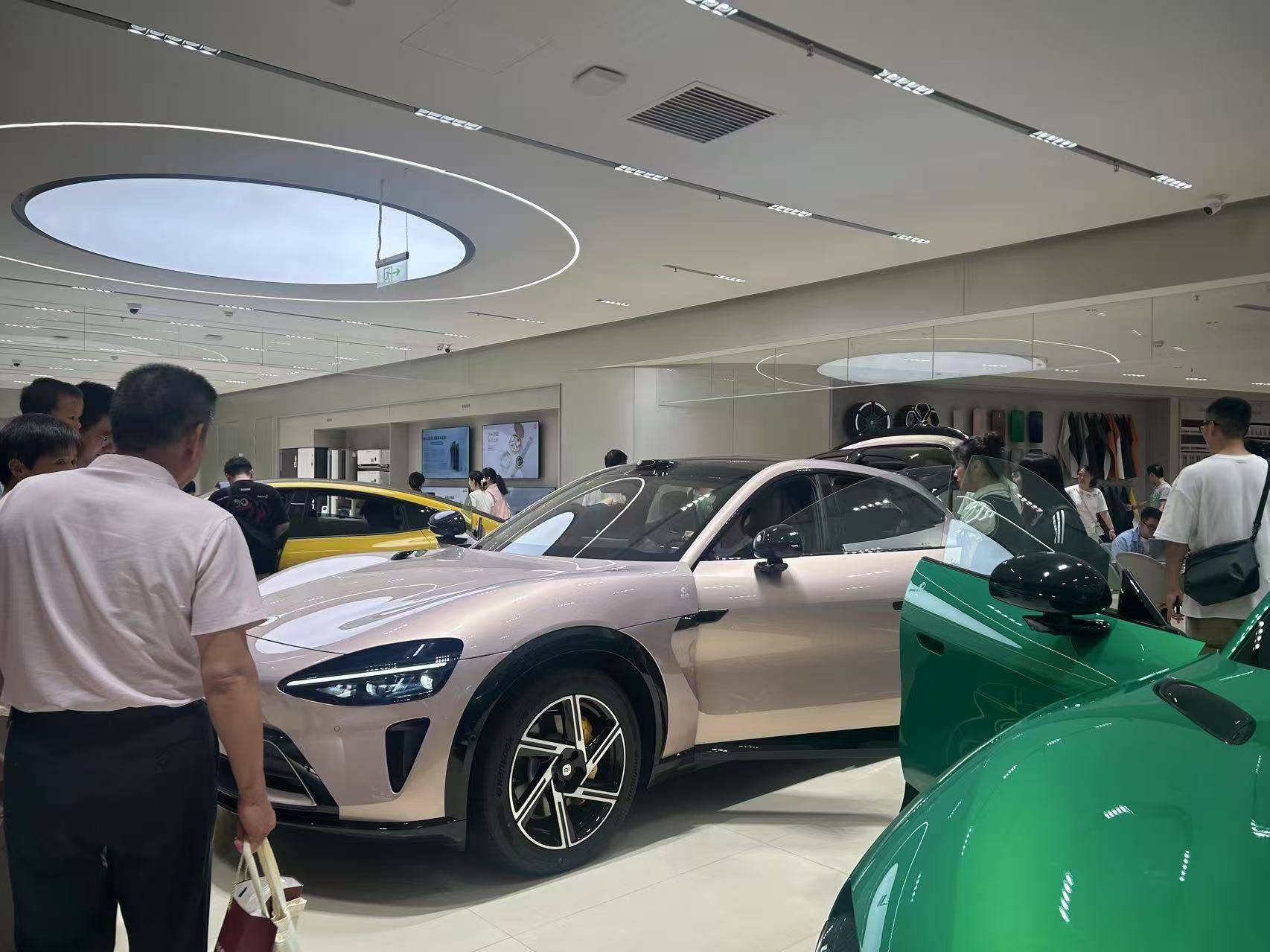 小米YU7上市72小时：“锁单+1”刷屏工作群<strong></p>
<p>证券金融公司</strong>，提车时间最长超一年，雷军直面“产能挑战”？