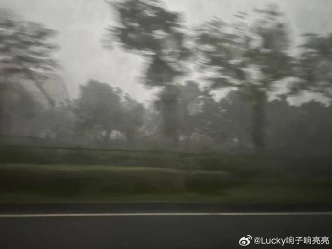 山东下<strong></p>
<p>手机证券开户</strong>了424个大明湖：多地出现暴雨