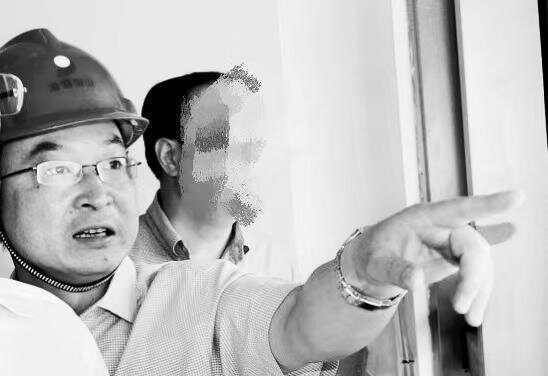 百亿市值上市公司董事疑似坠楼去世<strong></p>
<p>手机证券开户</strong>，年仅54岁
