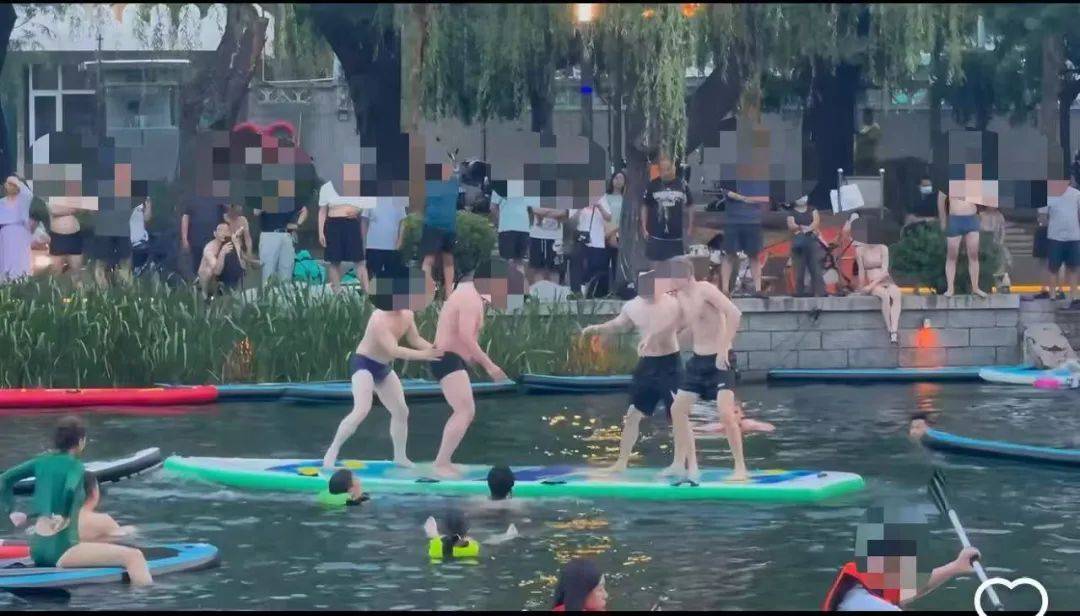 缺水的北京<strong></p>
<p>证券投资报告</strong>，被北漂强行玩成了威尼斯