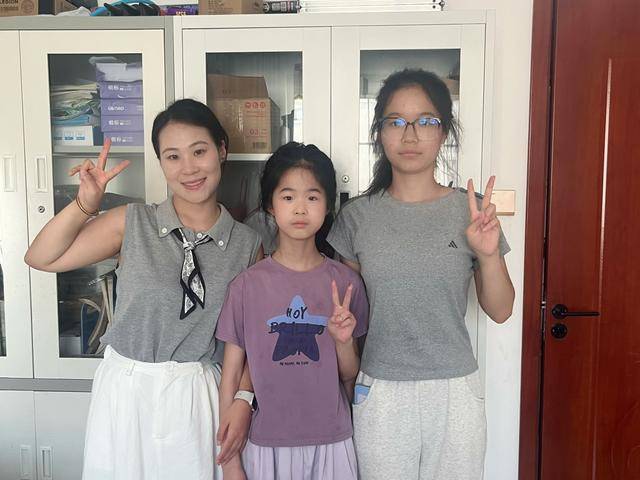 河南95后高校女辅导员“没苦硬吃”：暑假自驾1000公里家访<strong></p>
<p>沃尔核材股票股吧</strong>，从电三轮到汽车，已坚持两年