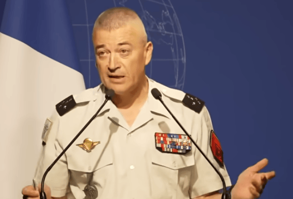 法军总参谋长：面对中美俄<strong></p>
<p>海螺股票600585</strong>，欧洲要成“桌上菜”