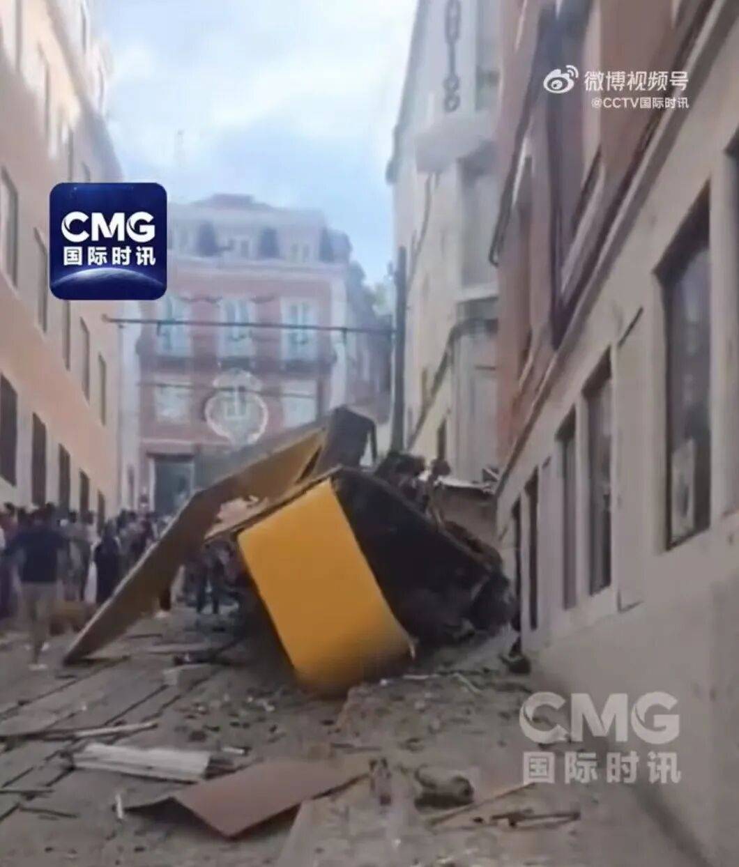葡萄牙旅游缆车脱轨致15死18伤<strong></p>
<p>国泰君安股票</strong>，死者中含外国公民，目击者：缆车全速情况下撞上建筑物