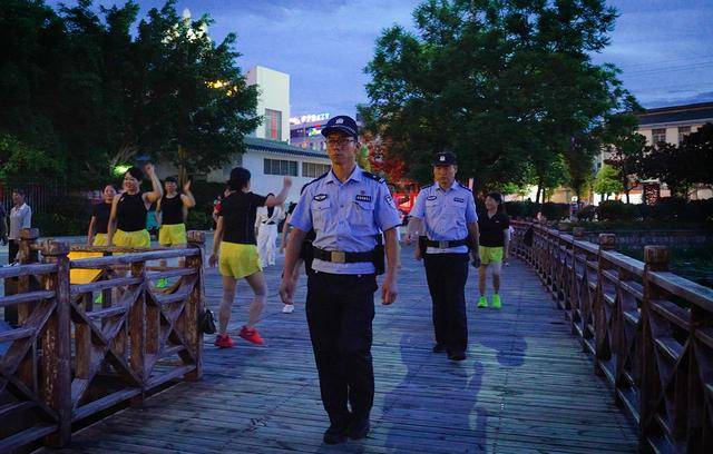 弥勒“新哨经验”<strong></p>
<p>今日大盘股票行情</strong>，全州推广！