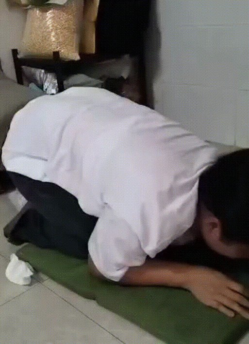 男子自称“玉皇大帝”<strong></p>
<p>新疆股票</strong>，奸淫妇女10人，敛财超500万元