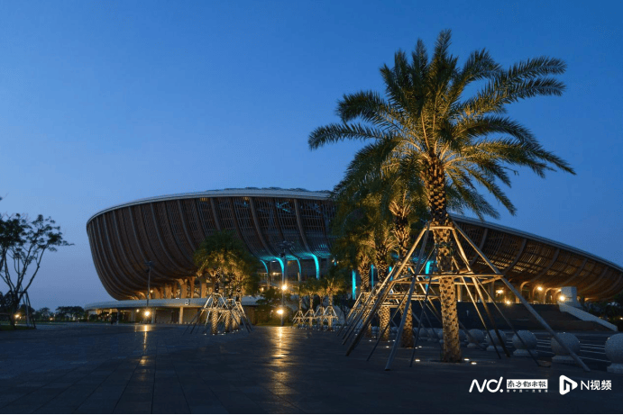 助力全运会<strong></p>
<p>雷士照明股票</strong>，雷士照明点亮湾区夜空