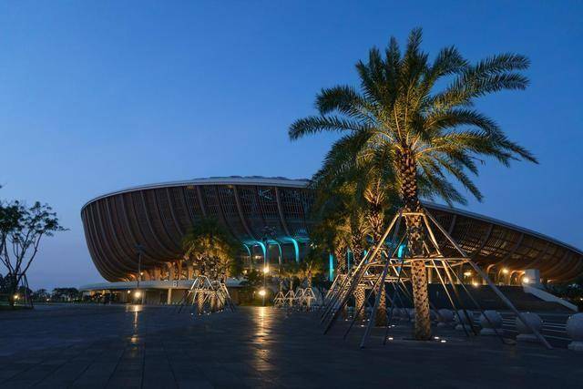 湾区之光：雷士照明用光织就全运会的“绚丽纽带”